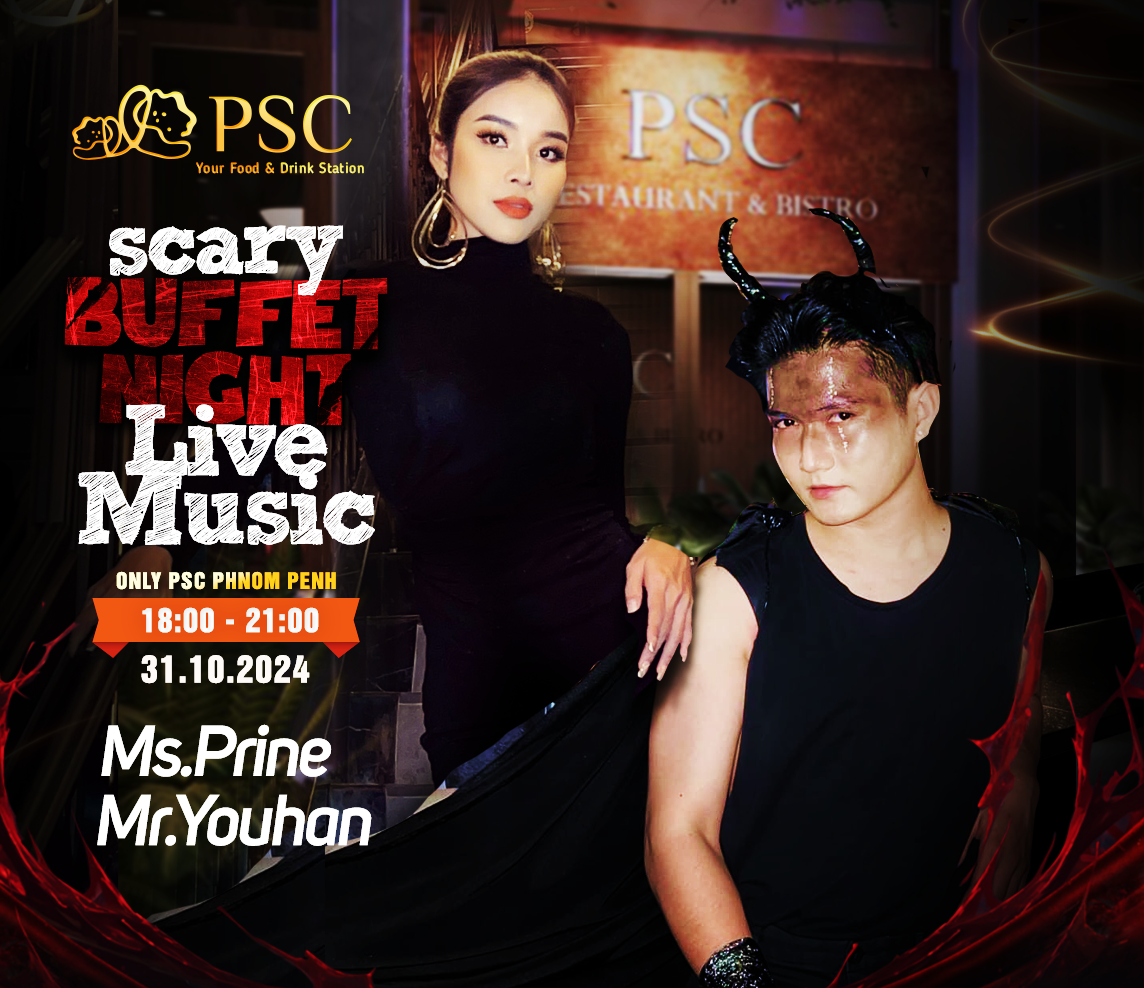 Mixed salad with king prawns